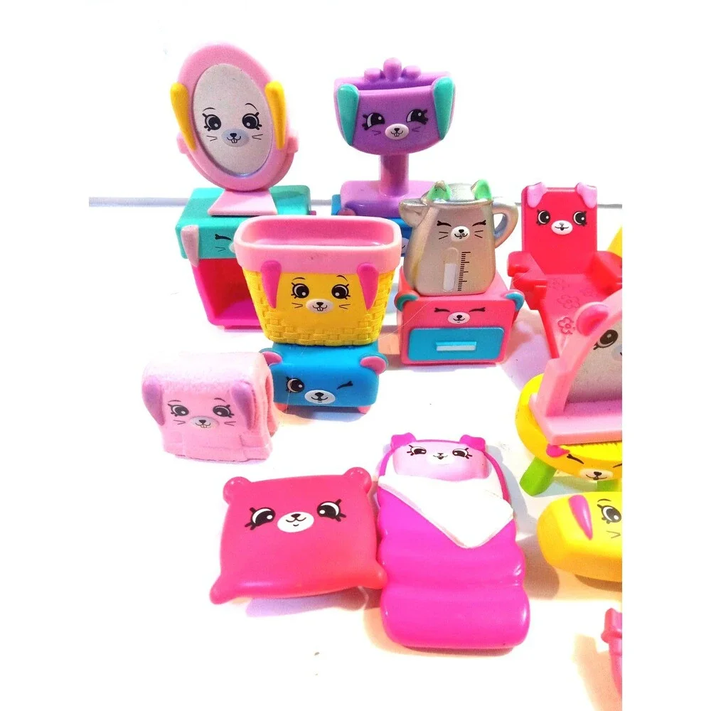 McDonald's Shopkins Happy Places Lot Of 18 Furniture
